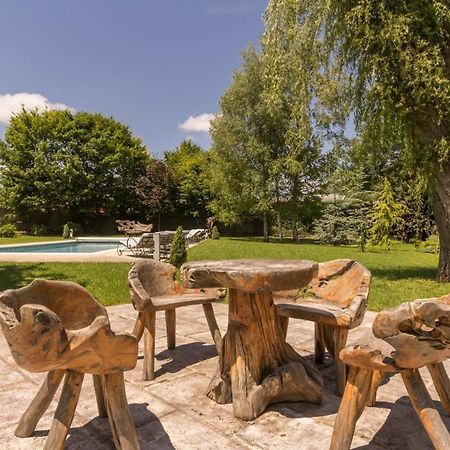 Les Trois Faisans Hotel Bligny-sur-Ouche Luaran gambar