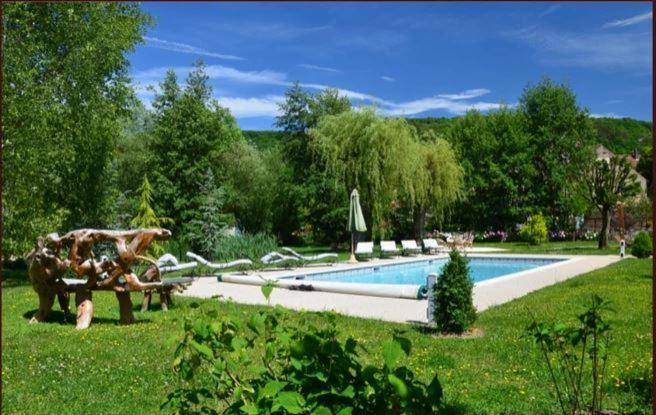 Les Trois Faisans Hotel Bligny-sur-Ouche Luaran gambar
